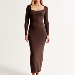 NWT Abercrombie & Fitch Long sleeve square neck maxi sweater dress
